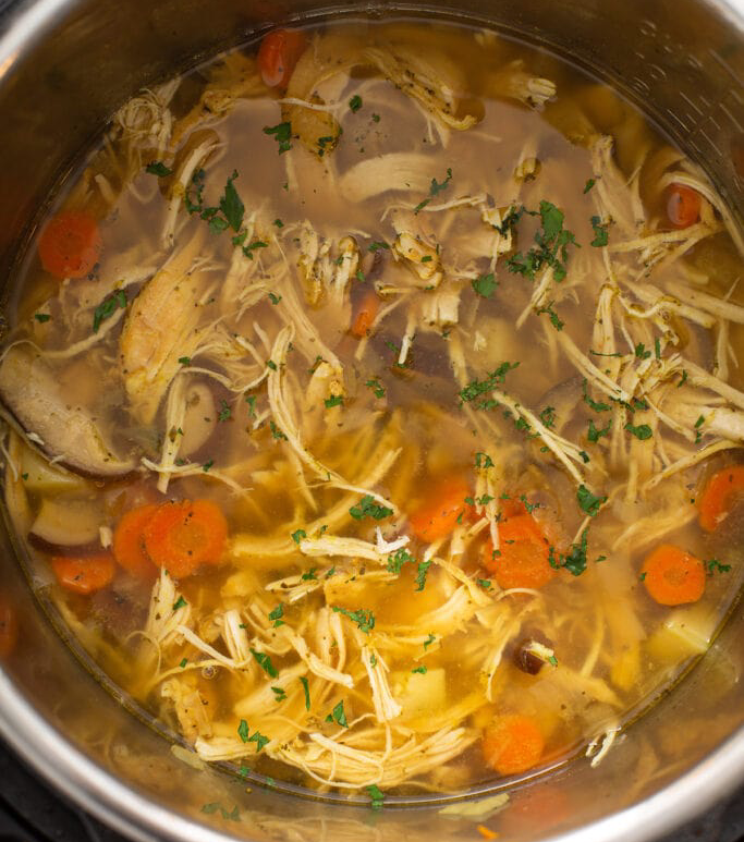 Chicken Soup - 1qt in Glass